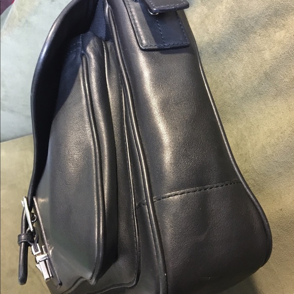 Coach Black Logan Briefcase - Picture 4 of 15
